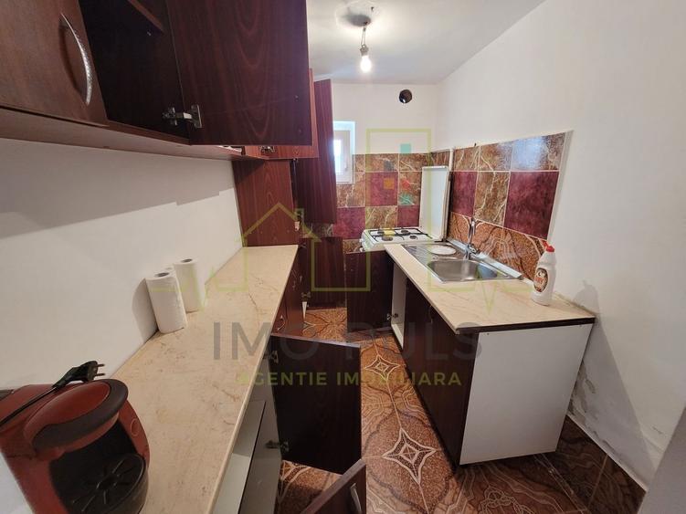 Zona Dambovita. 2 Case. Teren 933 mp. - 9