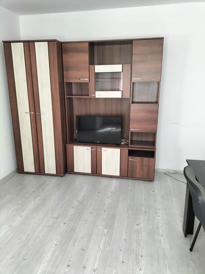 Inchiriez apartament - 1