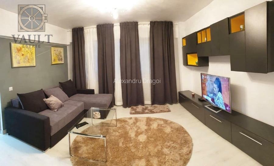 Apartament 4 camere- Ultracentral - P-ta Romana- Renovat