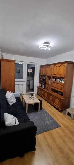 Apartament 3 camere etaj 1 Zona  Spitalul Judetean/Parcul Padurice - 3