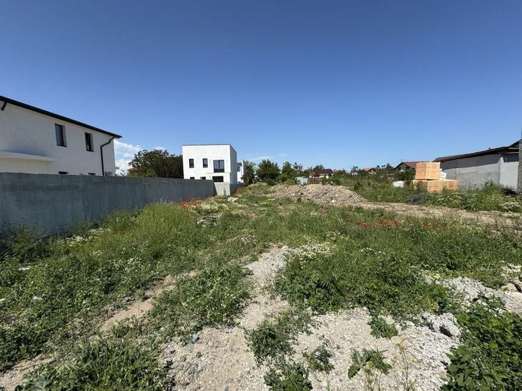 Valul lui Traian - teren intravilan 309 mp 13 m deschidere - 1