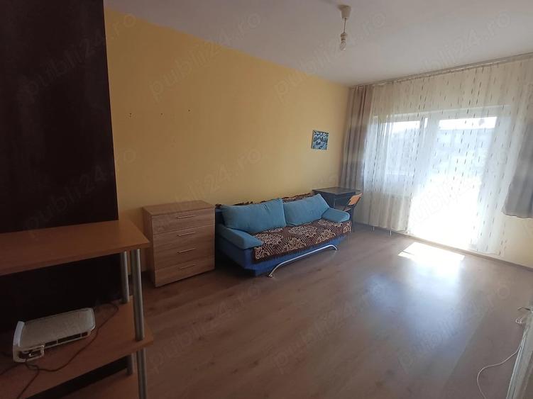 Garsonieră semidecomandată în Decebal