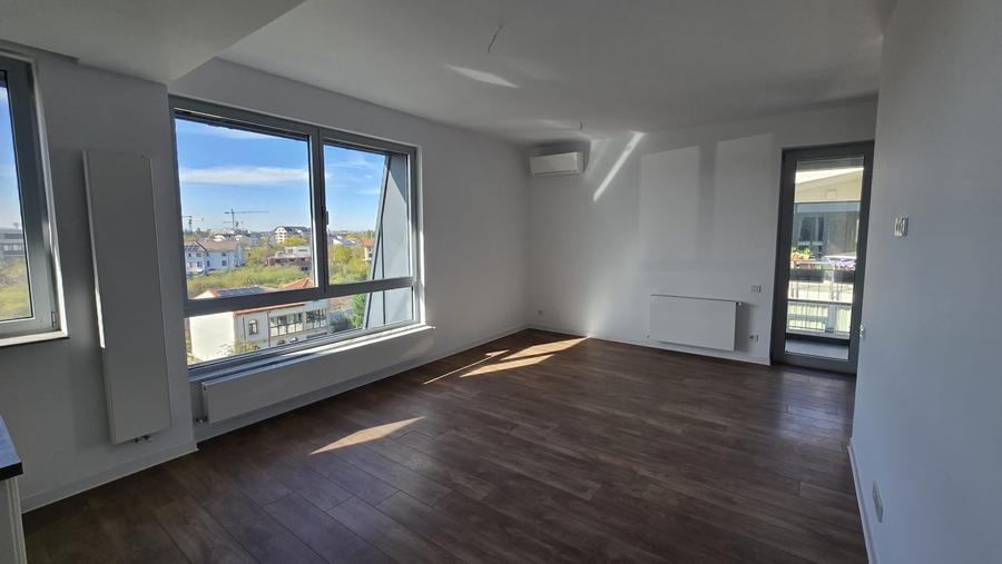 Apartament cu 3 camere decomandat, mobilat în Băneasa