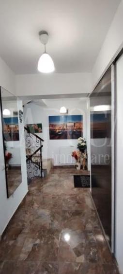 Casa 6 camere de vanzare in Floresti - 2