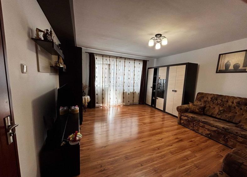 Apartament 2 camere zona  Scriitorilor - 1