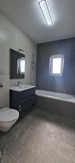 Apartament cu 3 camere în Lețcani