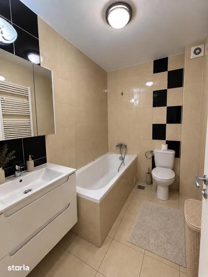 Casă cu 5 camere cu Teren 350 Mp în Central