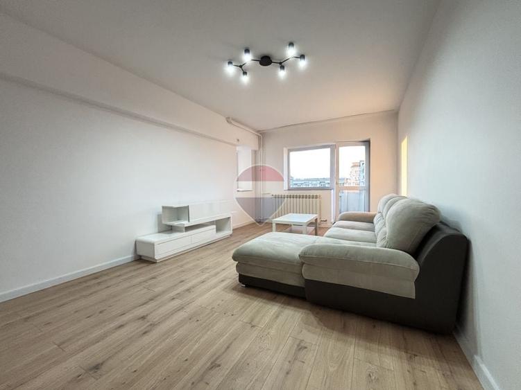 Apartament cu 2 camere decomandat, mobilat în P-ța Alba Iulia