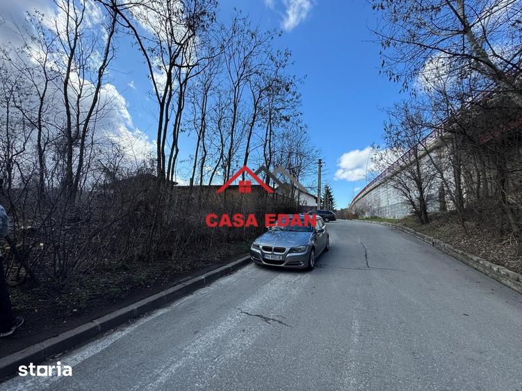Teren de 1565 mp, în Central