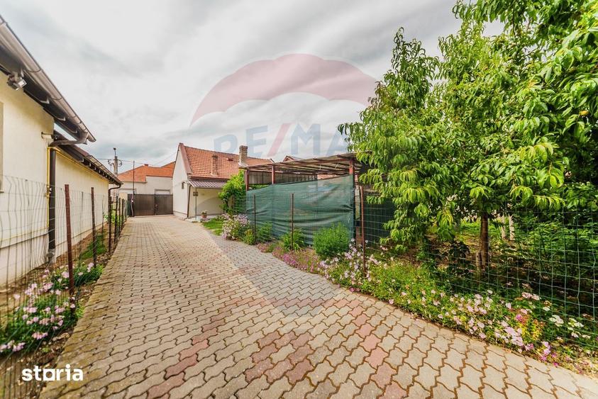 Casă cu 2 camere cu Teren 100 Mp în Pârneava