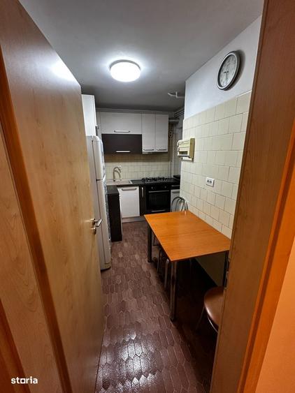 Apartament cu 3 camere decomandat în Militari