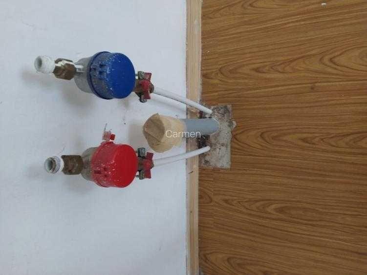 Apartament cu 4 camere semidecomandat în Crângași