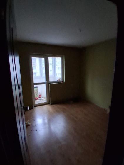 Apartament cu 4 camere în Ferentari