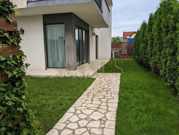 Duplex cu 4 camere cu Canalizare în Florești