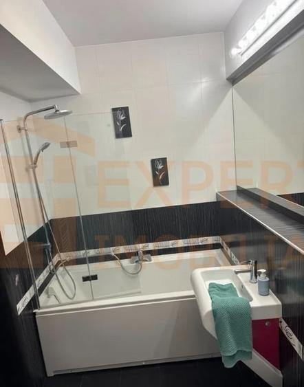 Apartament cu 2 camere decomandat, mobilat în Faleza Nord