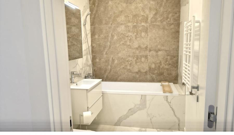 Apartament cu 2 camere semidecomandat, mobilat în Aviației
