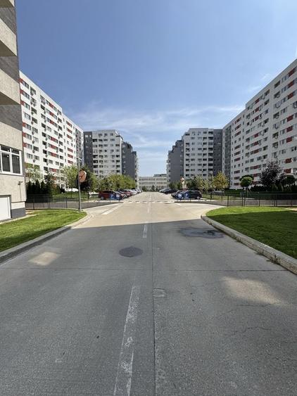 Apartament cu 2 camere decomandat în Vest