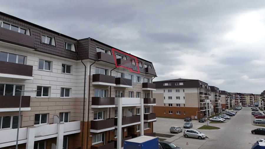 Apartament cu 2 camere semidecomandat în Sânpetru