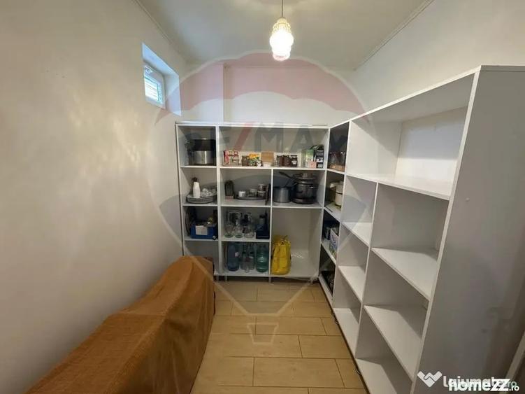 Casă cu 6 camere cu Teren 1263 Mp în Dărmănești
