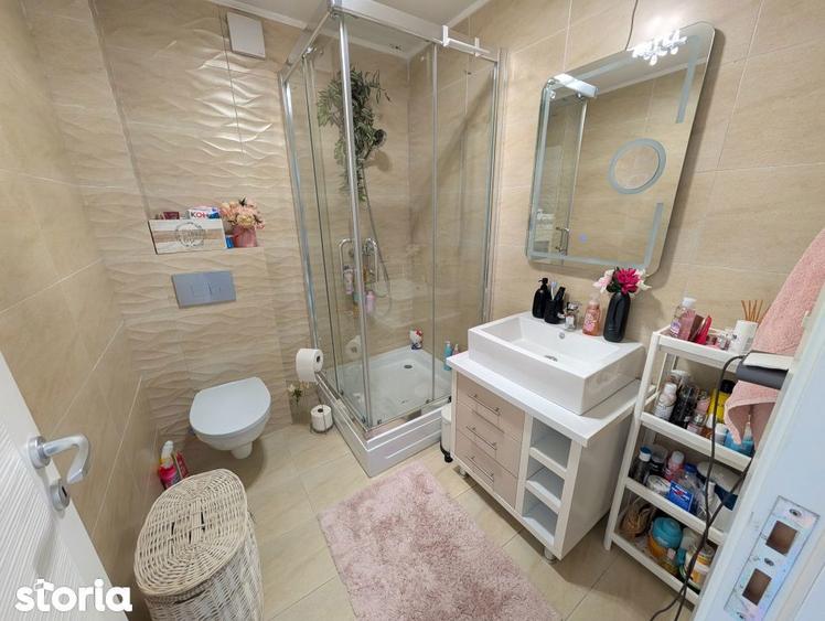 Casă cu 4 camere cu Teren 60 Mp în Ștefăneștii de Jos