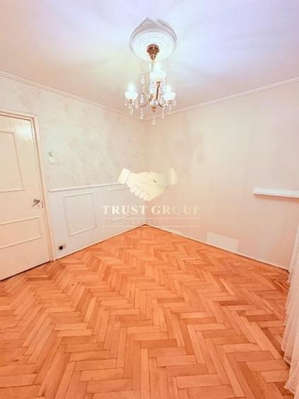 Apartament cu 2 camere decomandat în Polonă