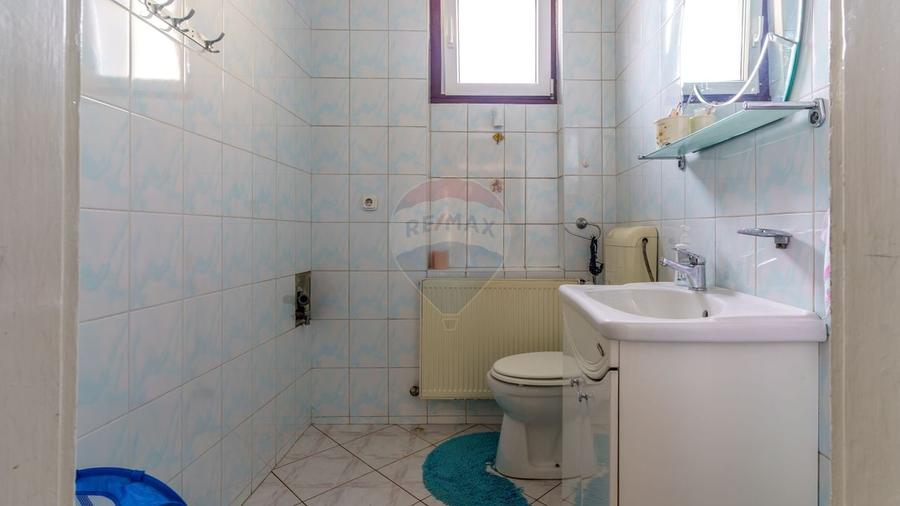 Casă individuală cu 8 camere cu Teren 633 Mp în Gheorgheni