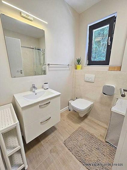 Apartament cu 3 camere decomandat în Coiciu