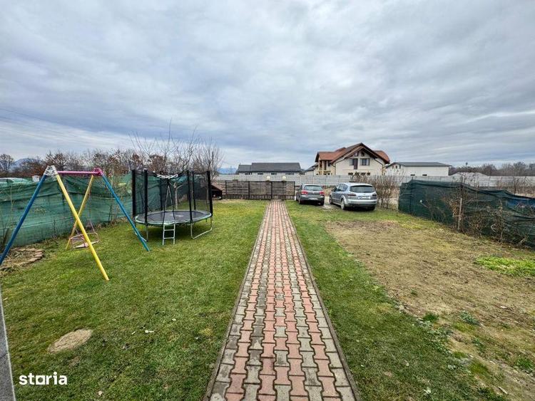 Casa cocheta cu terasa | 5 ari teren - 5