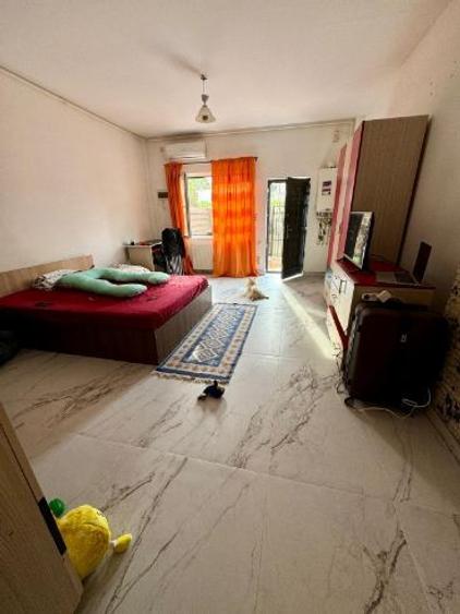 Garsoniera+ curte proprie  - 3