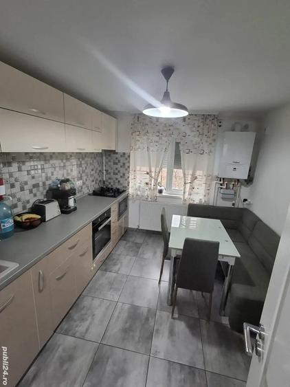 De vanzare apartament 3 camere etaj 3 4Giurgiu - 2