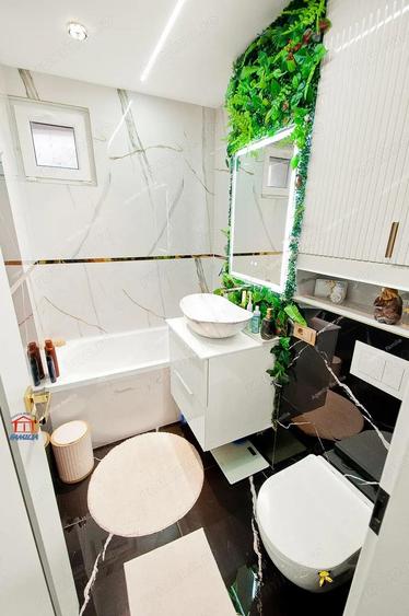 Vanzare apartament cu 3 camere, zona Micro 20 ( Doi Cocosi), mobilat si utilat modern - 6