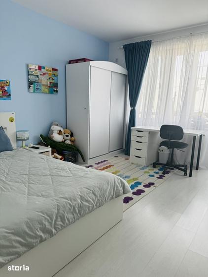Apartament cu 3 camere semidecomandat în Central