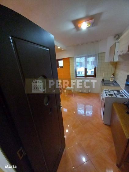 De INCHIRIAT Ap.3 camere DECOMANDAT str.Domnisori 430 euro - 3
