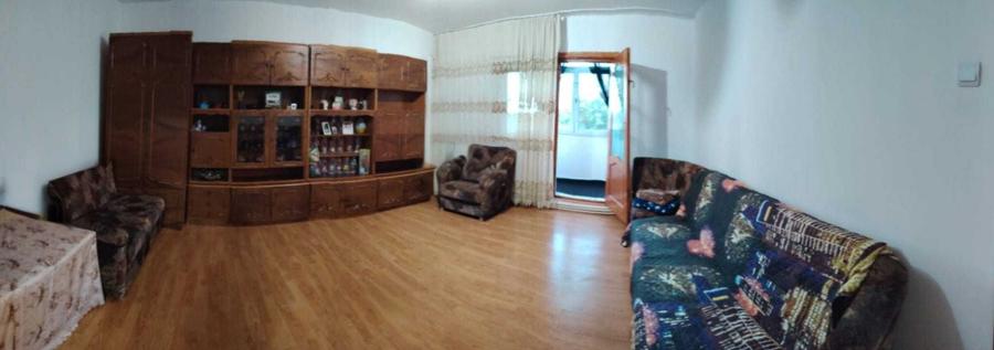 Direct proprietar inchiriez apartament 3 camere BLD. 1 Decembrie - 6