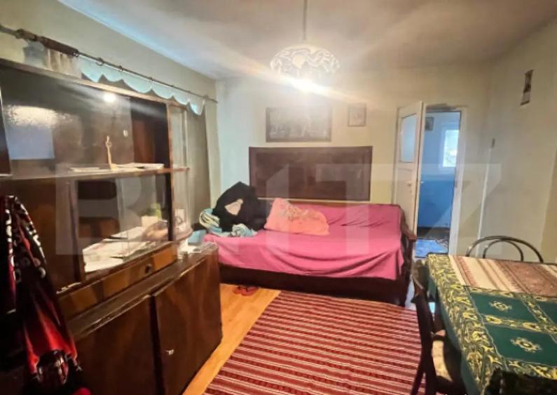 Teren 908 mp cu 2 case, zona Kaufland Sud - 5