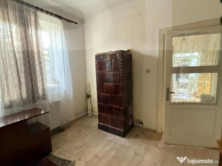 Casa de vanzare, cu 3 camere, doua bucatarii+teren in Simeri - 4