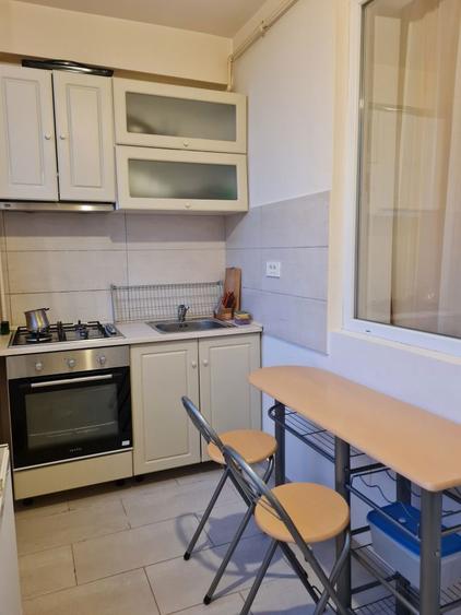 Inchiriez apartament 2 camere - 7