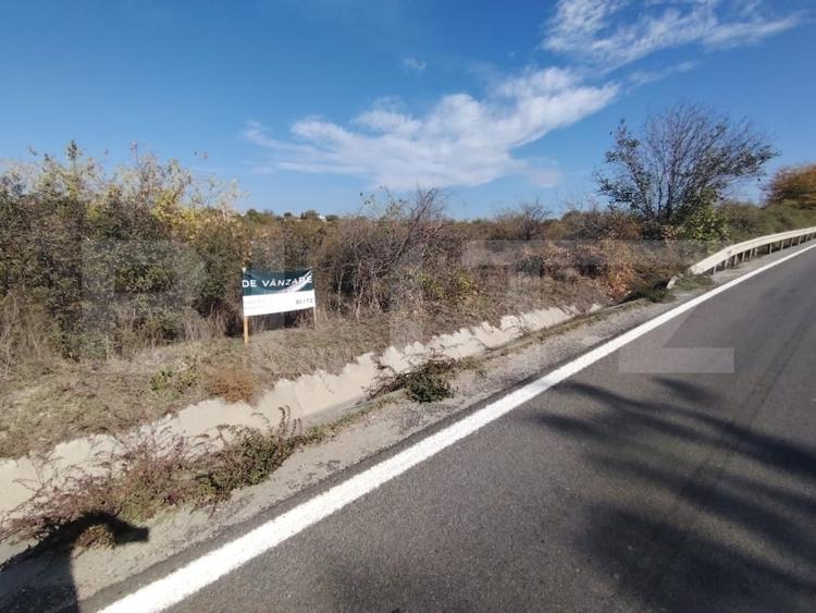 Teren intravilan, 2104 mp, zona Carcea Profi, deschidere 13.85m, 2 fronturi, P+2 - 1