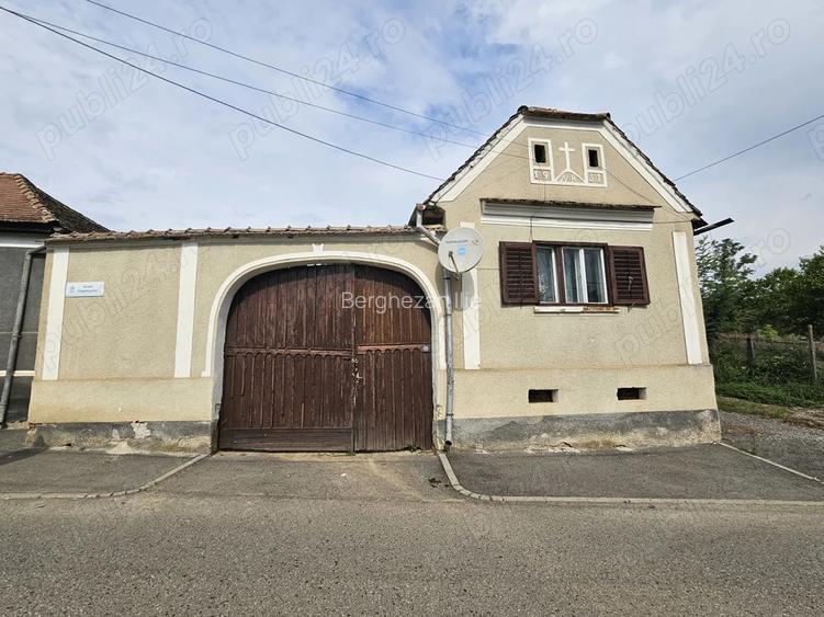 Casa de vanzare in comuna Ludos