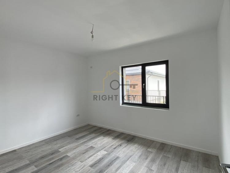 Case parter 4 cam, 380mpt, asfalt, parc, toate utilitatile!Comision 0% - 8