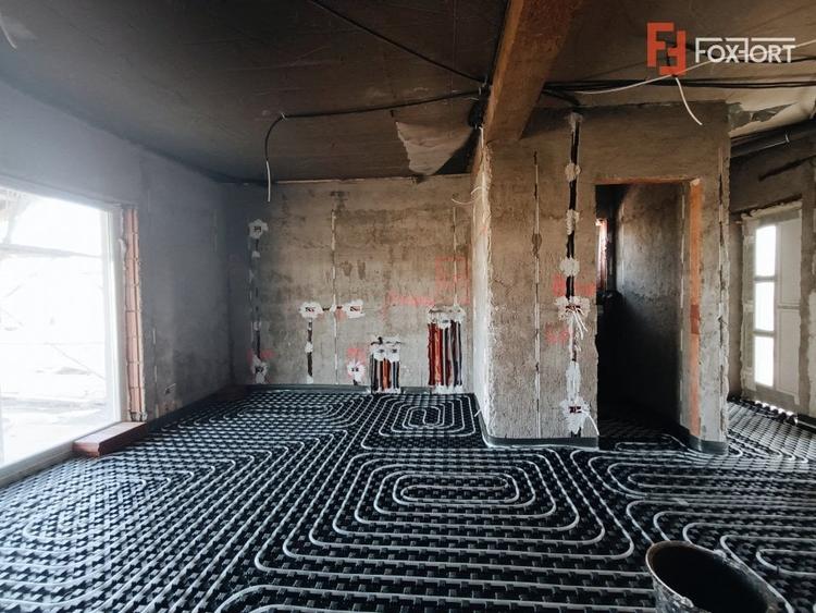 Duplex 4 camere si teren de 300 mp - zona Mosnita Veche - 12