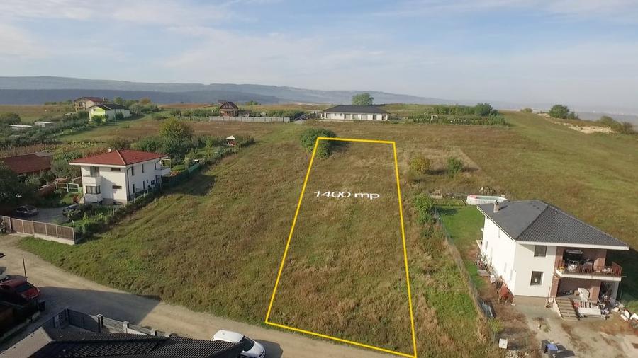 Teren intravilan, construibil, 1.400 mp, str. Crangului - 2