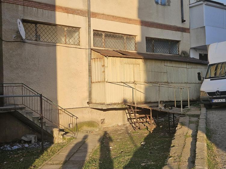 Spațiu comercial, de 132 mp, în Măcin