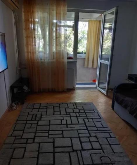 Metrou Piata Muncii – Bld. Basarabia, 2 cam, bloc reabilitat - 1