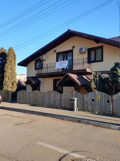 Vand CASA in or.Buhusi,jud.Bacau ,STR,Libertatii,Nr,159,suprafata construita 220mp,DS+P+E - 5