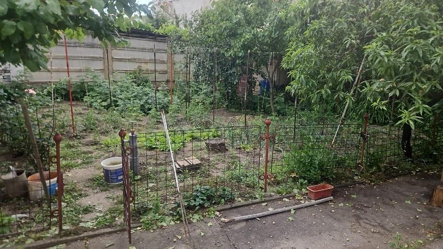 Casa vanzare ARAD zona INTIM, Direct proprietar COMISION 0% - 3