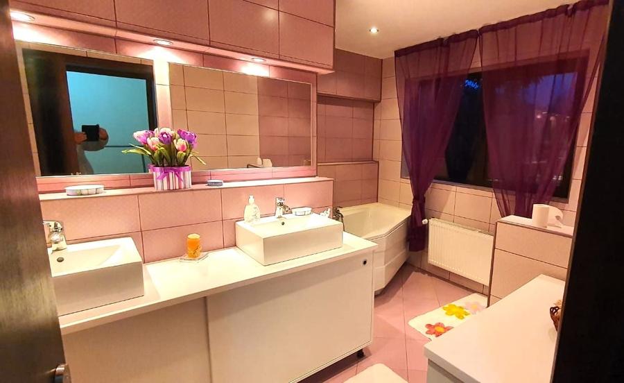 Vila P + M / Malu cu Flori / Capu Coastei / anexa P + M / comision 0% - 8