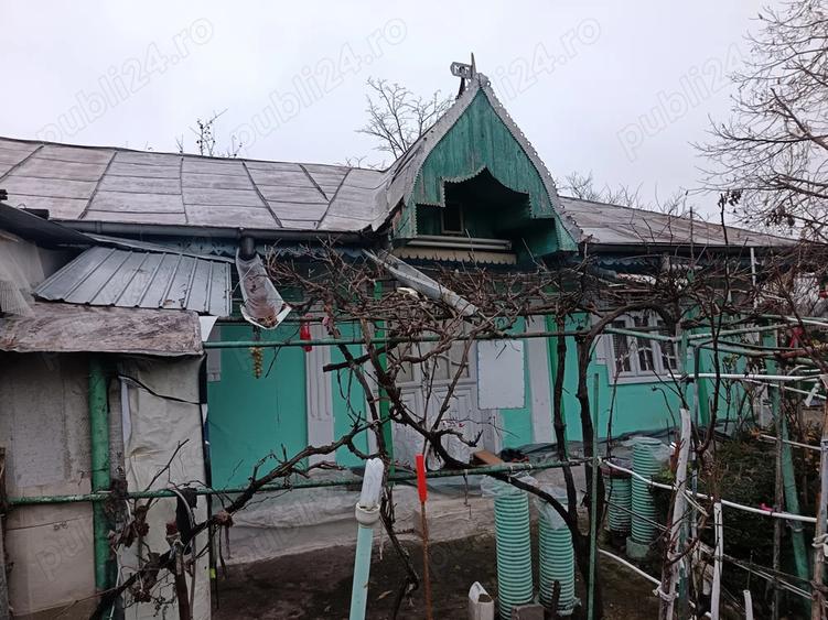 Vand casa Perieni - 8