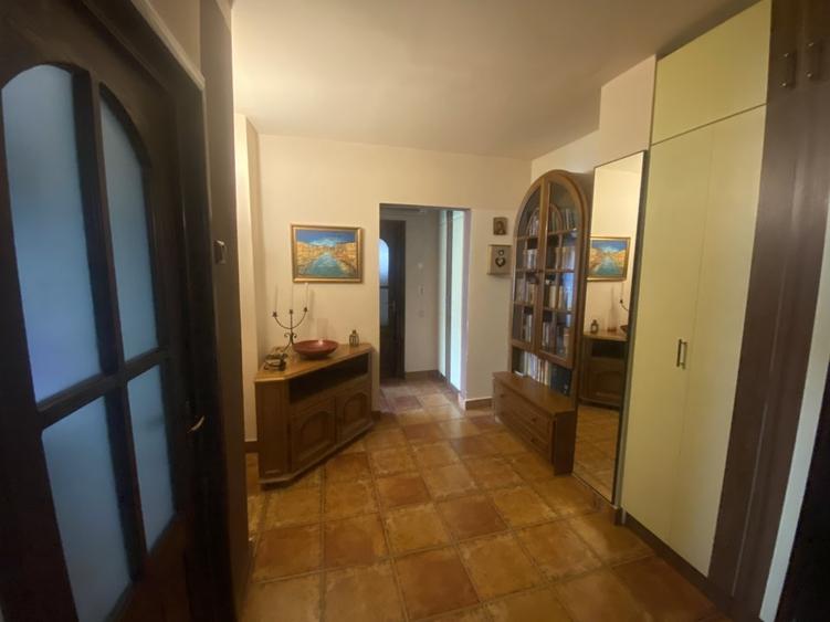 Apartament 2 camere, Piata Centrala - 8