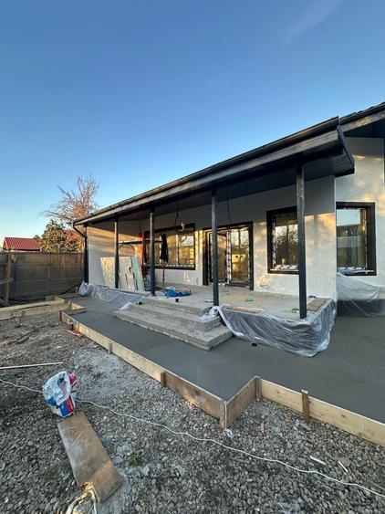 FARA COMISIOANE in Gulia vatra Satului la drum asfaltat casa 4 camere 2 bai P+M - 33